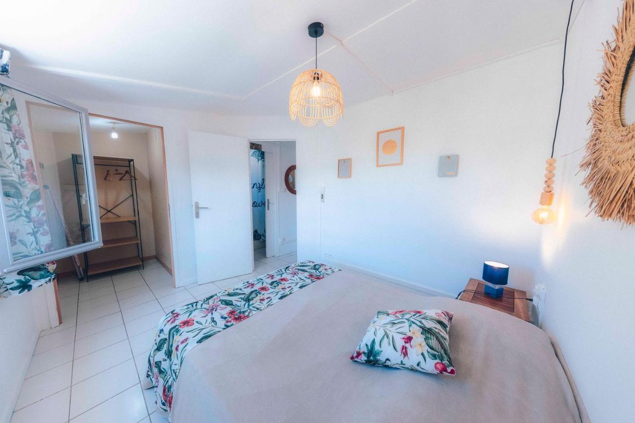 Appartement Coco T4 En R+1 Proche Du Lagon Ла-Салин-ле-Бен Экстерьер фото
